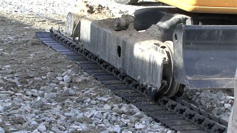 repair tracks in excavators